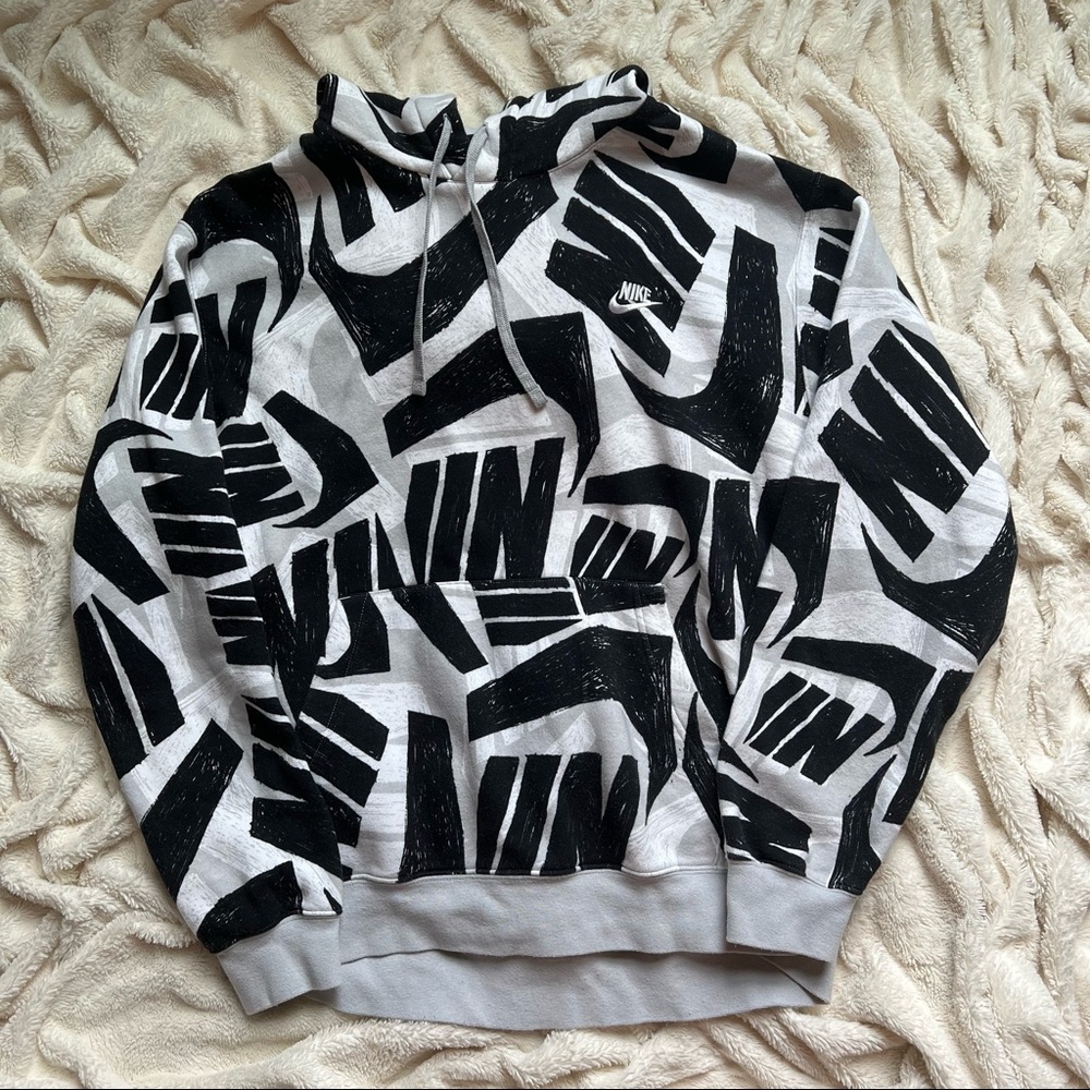 Men’s Nike Black & White Hopdie